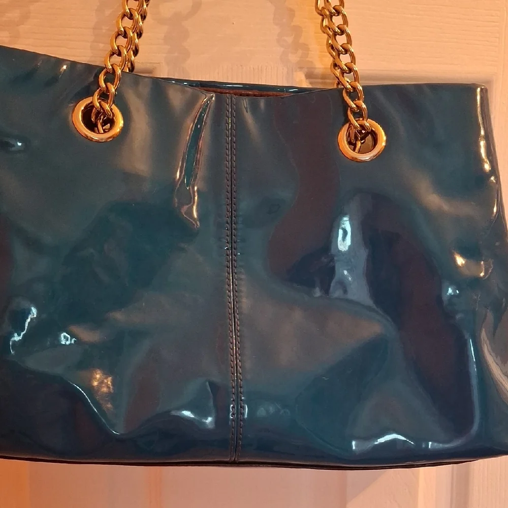 Kate Spade Blue Shoulder Bag with Gold Chain - Picture 3 of 13